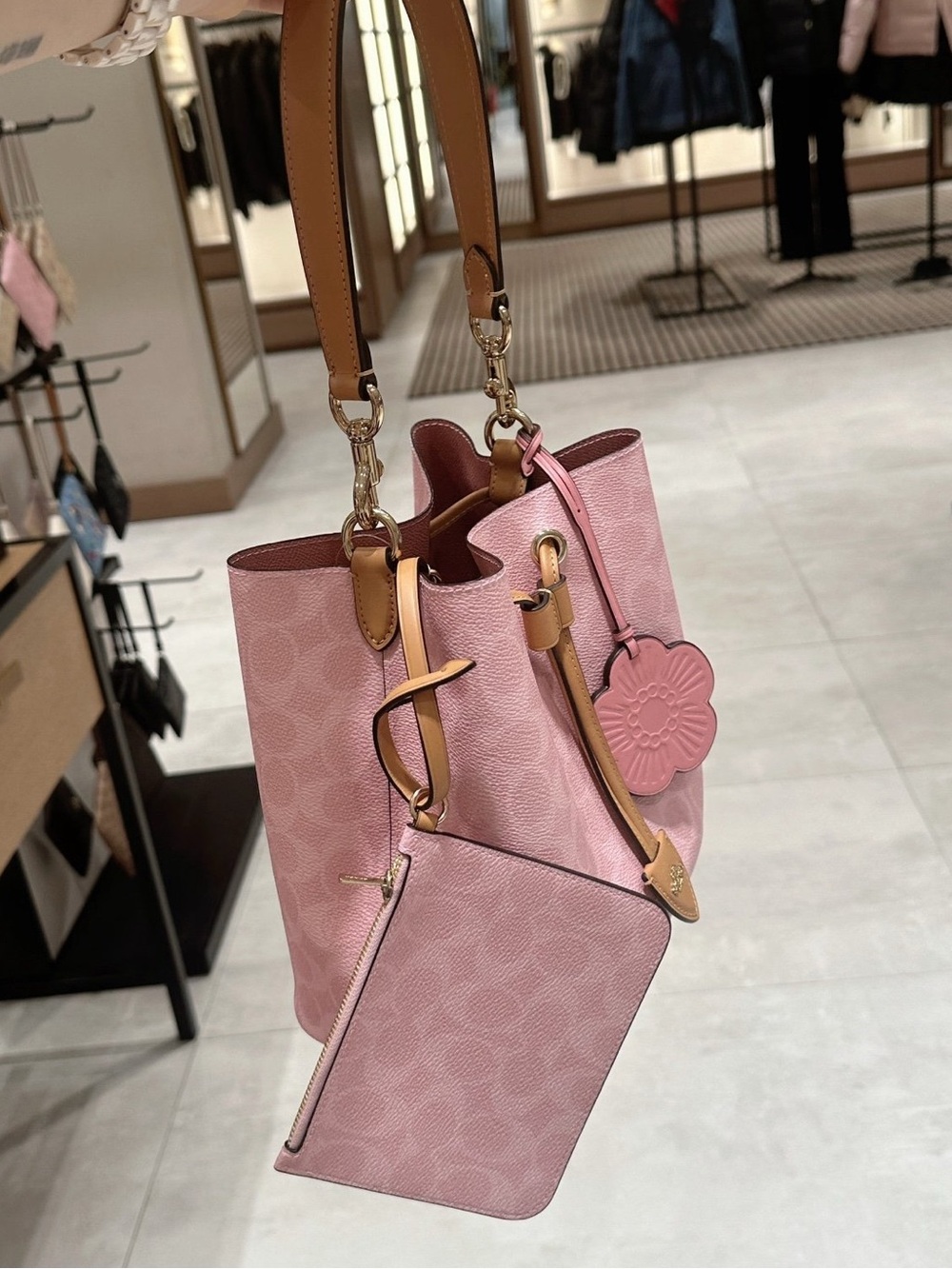 NWT COACH Rowan Bucket Bag In Signature Canvas With Charms(CEA23) - Picture 2 of 3
